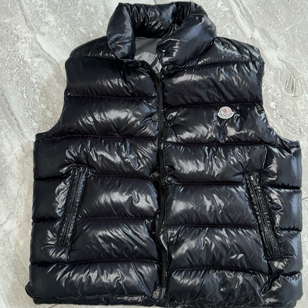 MONCLER TIB men’s downfilled vest